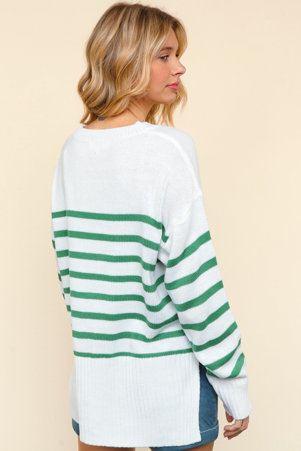 WHITE & GREEN LOOSE FIT HIGH LOW PULLOVER STRIPE SWEATER