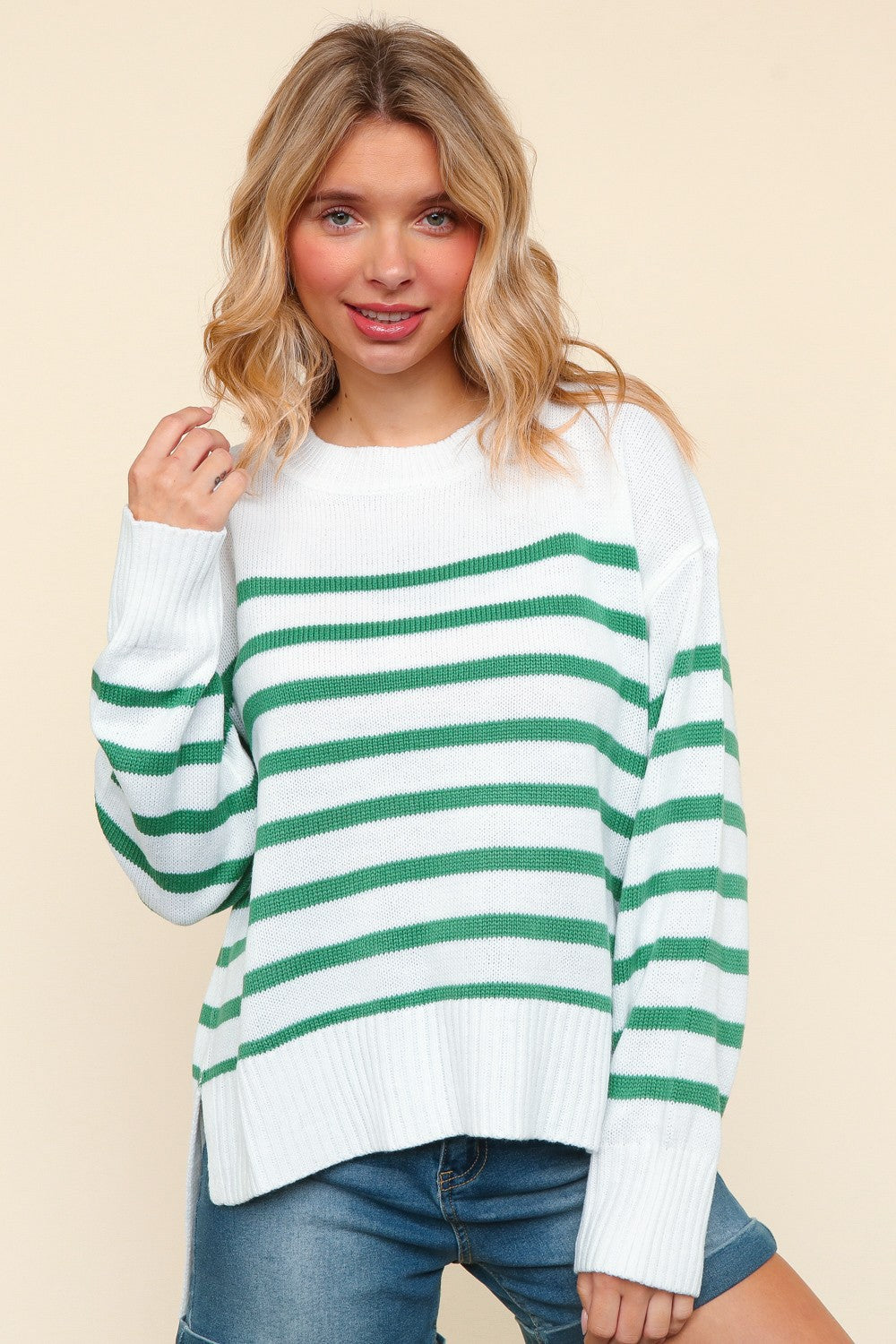 WHITE & GREEN LOOSE FIT HIGH LOW PULLOVER STRIPE SWEATER