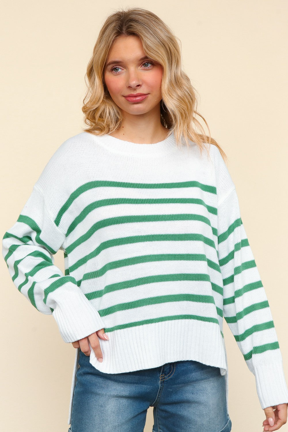 WHITE & GREEN LOOSE FIT HIGH LOW PULLOVER STRIPE SWEATER